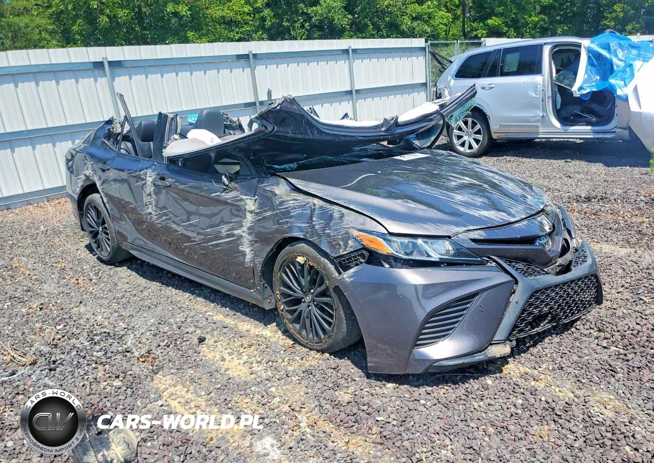 2018 Toyota Camry Se VIN:4T1B11HK7JU510191 - 4