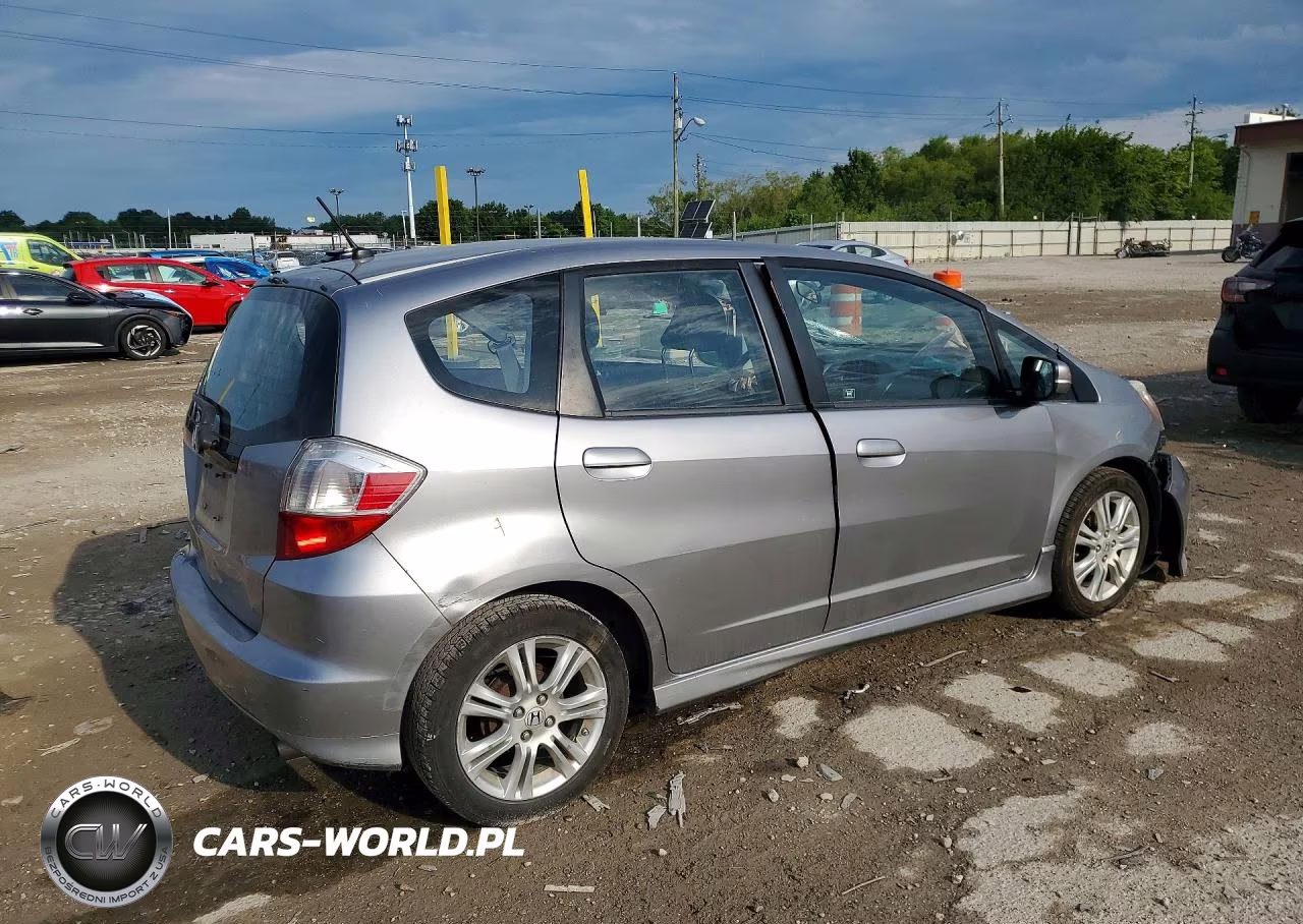 2009 Honda Fit Sport VIN:JHMGE88489S067239 - 3