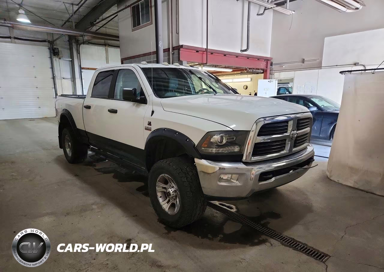 2015 Ram 2500 Powerwagon VIN:3C6TR5EJ3FG514311 - 4