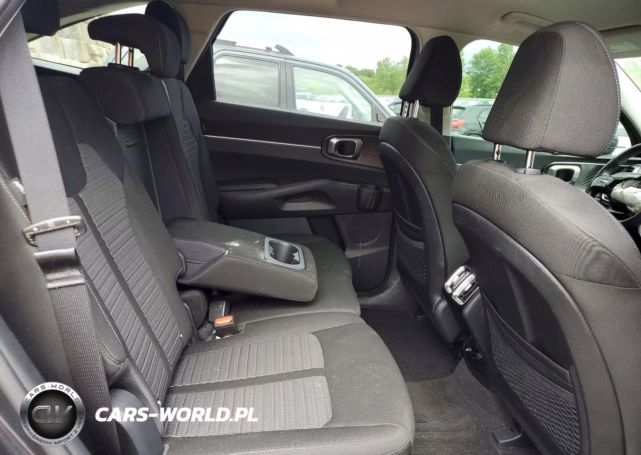 2026 Kia Sorento Lx VIN:5XYRG4JCXTG412962 - 11