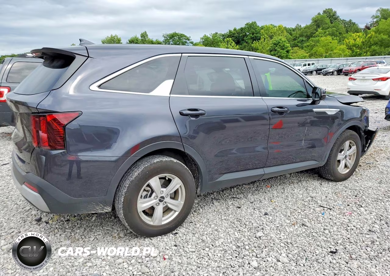 2026 Kia Sorento Lx VIN:5XYRG4JCXTG412962 - 3