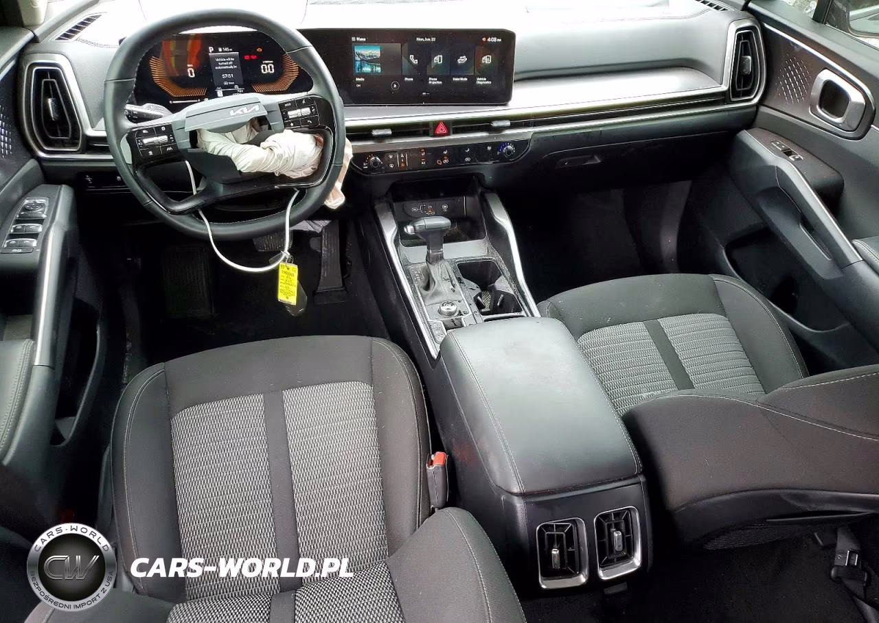 2026 Kia Sorento Lx VIN:5XYRG4JCXTG412962 - 8