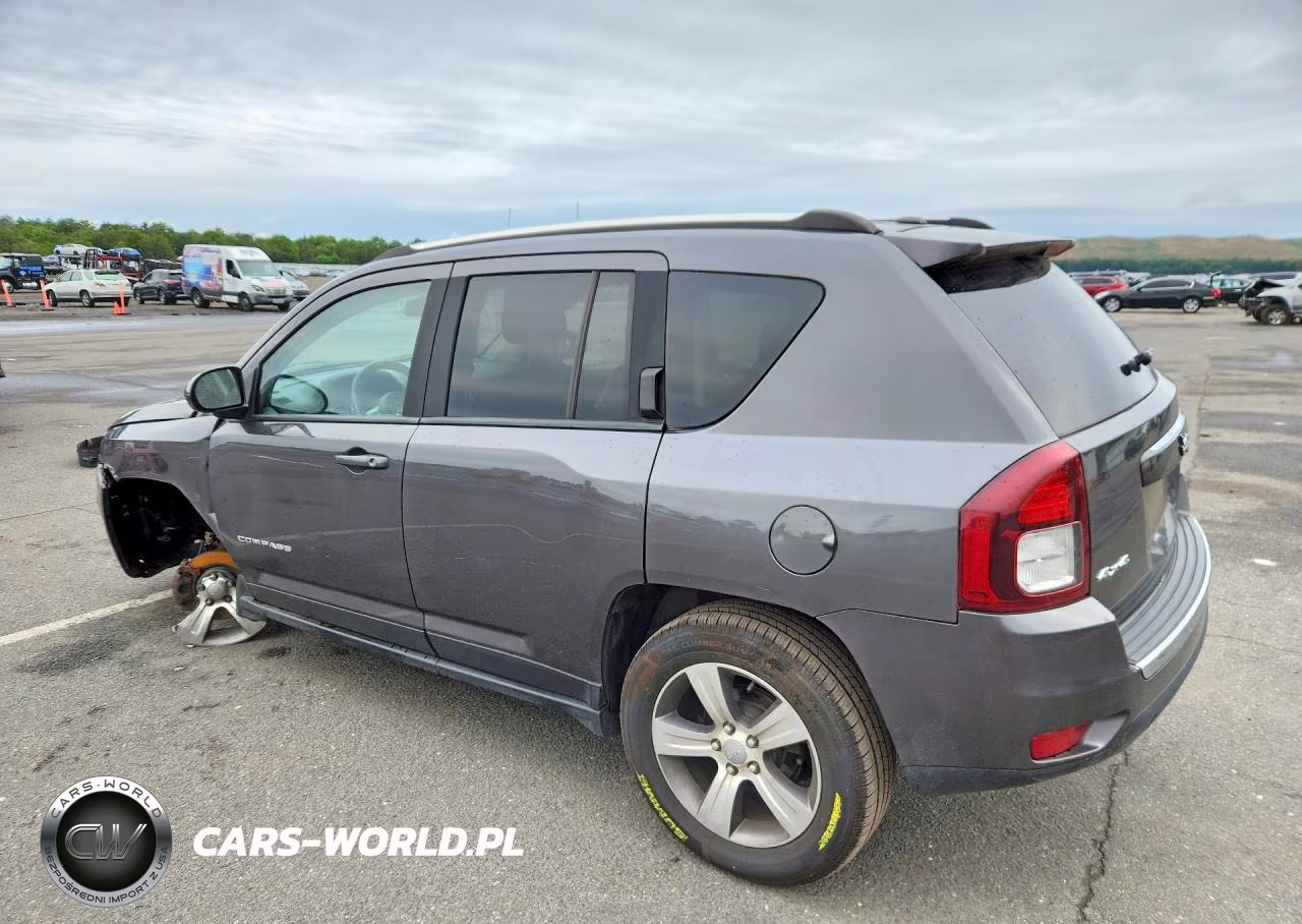 2016 Jeep Compass Latitude VIN:1C4NJDEB3GD768109 - 2