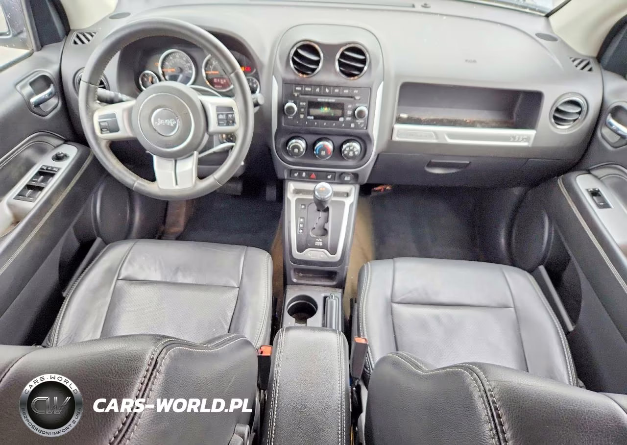 2016 Jeep Compass Latitude VIN:1C4NJDEB3GD768109 - 8