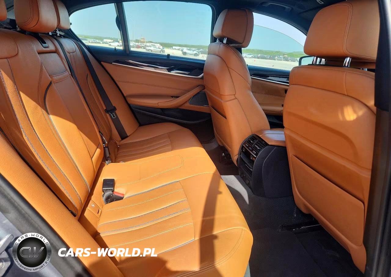 2018 BMW M550Xi VIN:WBAJB9C5XJB035786 - 10