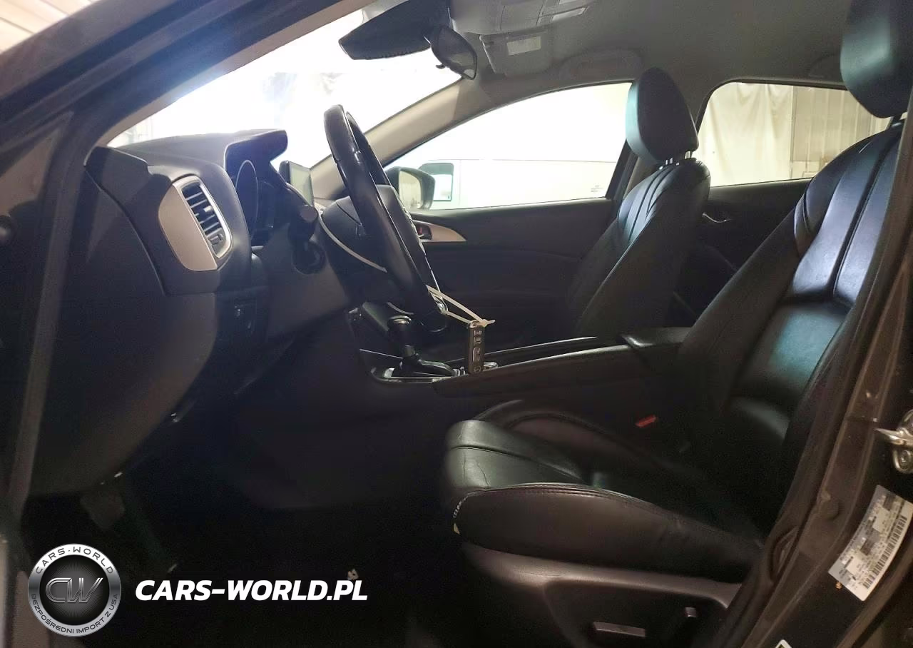 2018 Mazda 3 Touring VIN:3MZBN1V35JM248212 - 7
