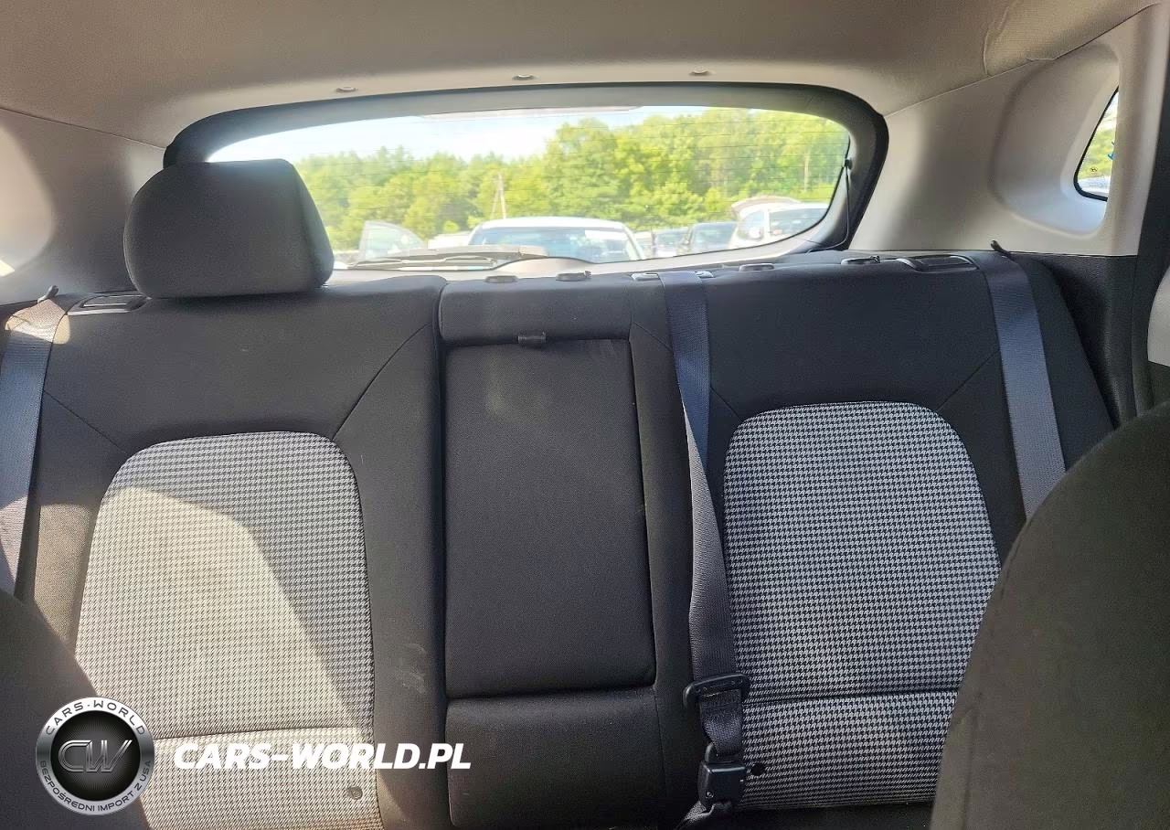 2019 Hyundai Kona Se VIN:KM8K1CAA5KU371791 - 10