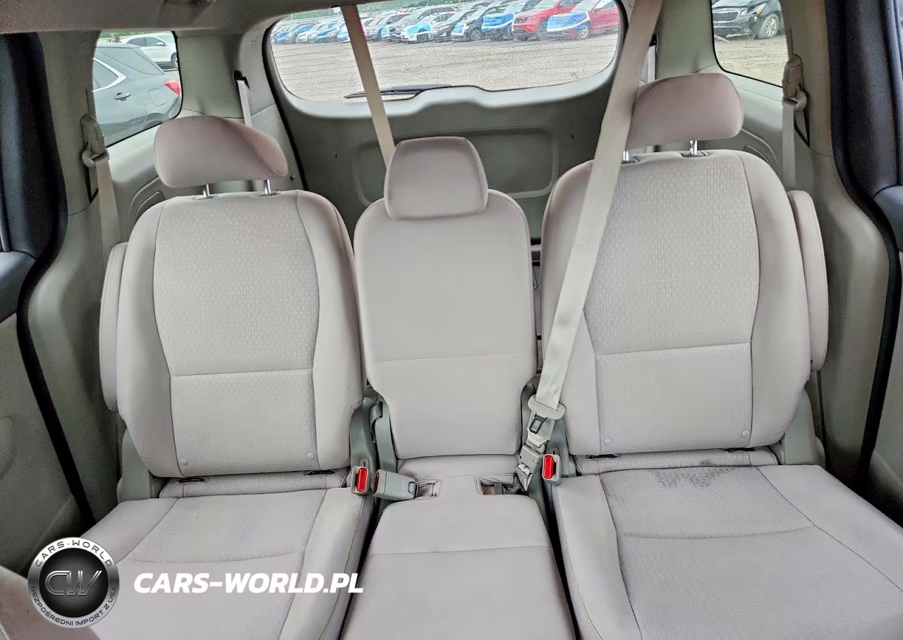 2018 Kia Sedona Lx VIN:KNDMB5C16J6348607 - 10