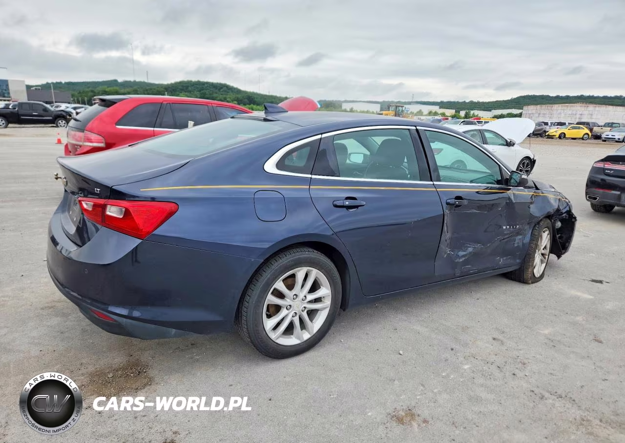 2017 Chevrolet Malibu Lt VIN:1G1ZE5ST7HF124071 - 3