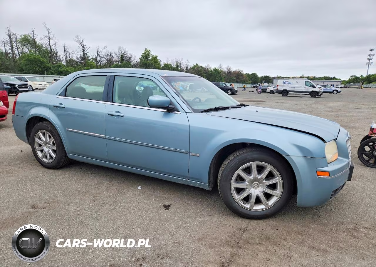 2009 Chrysler 300 Touring VIN:2C3KA53V49H624018 - 4