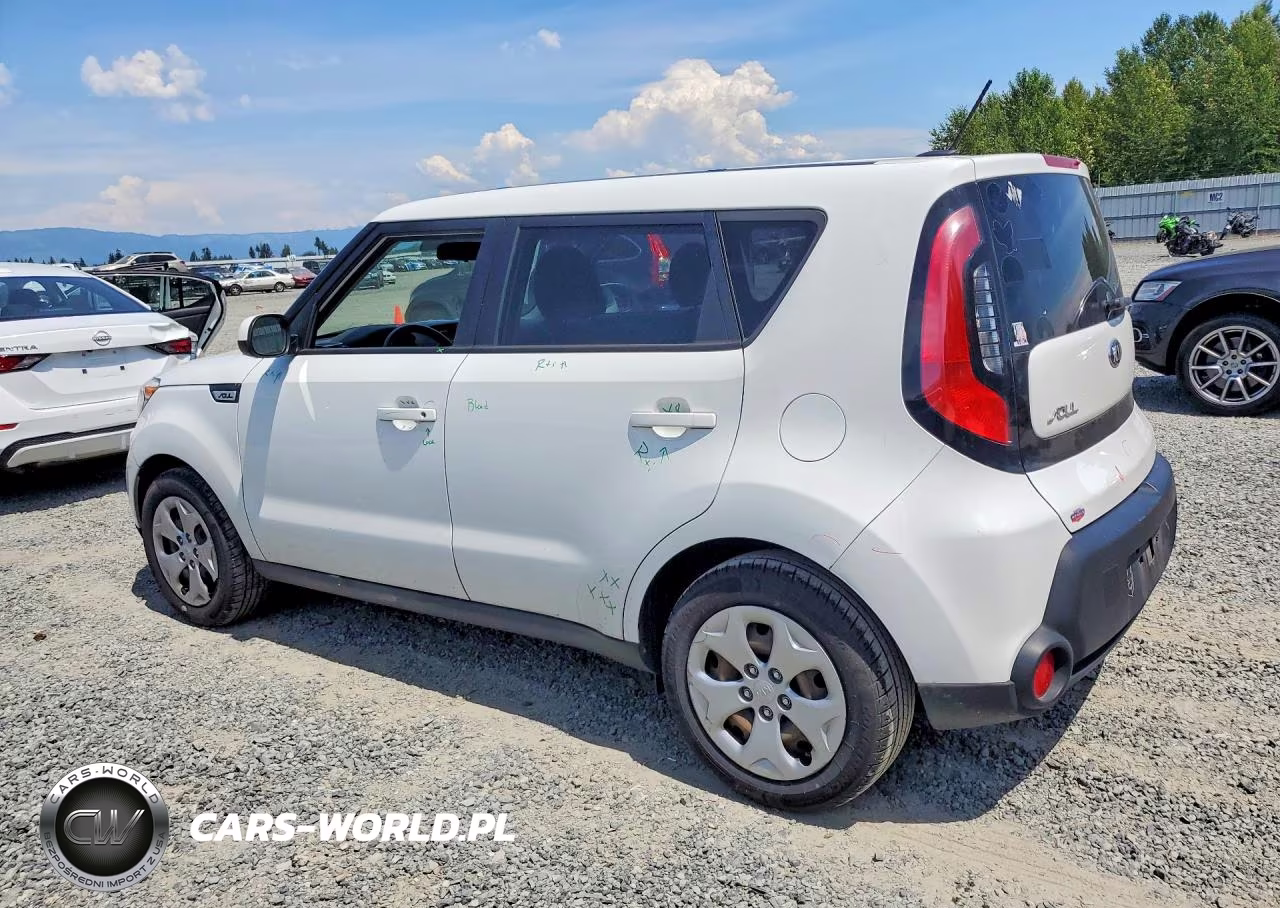 2015 Kia Soul Base VIN:KNDJN2A27F7117740 - 2