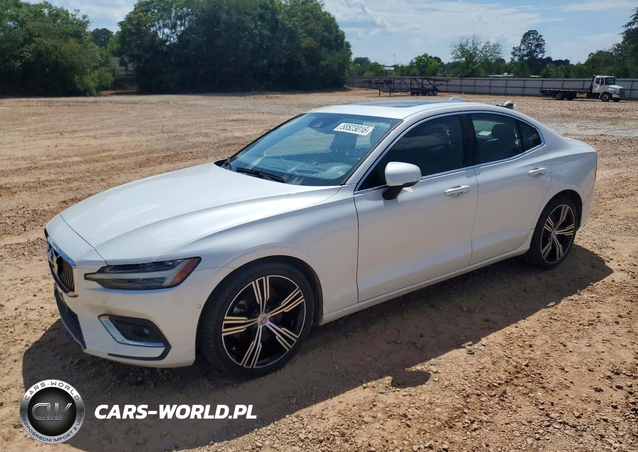 2022 Volvo S60 B5 Inscription – zdjęcie 1 z 12