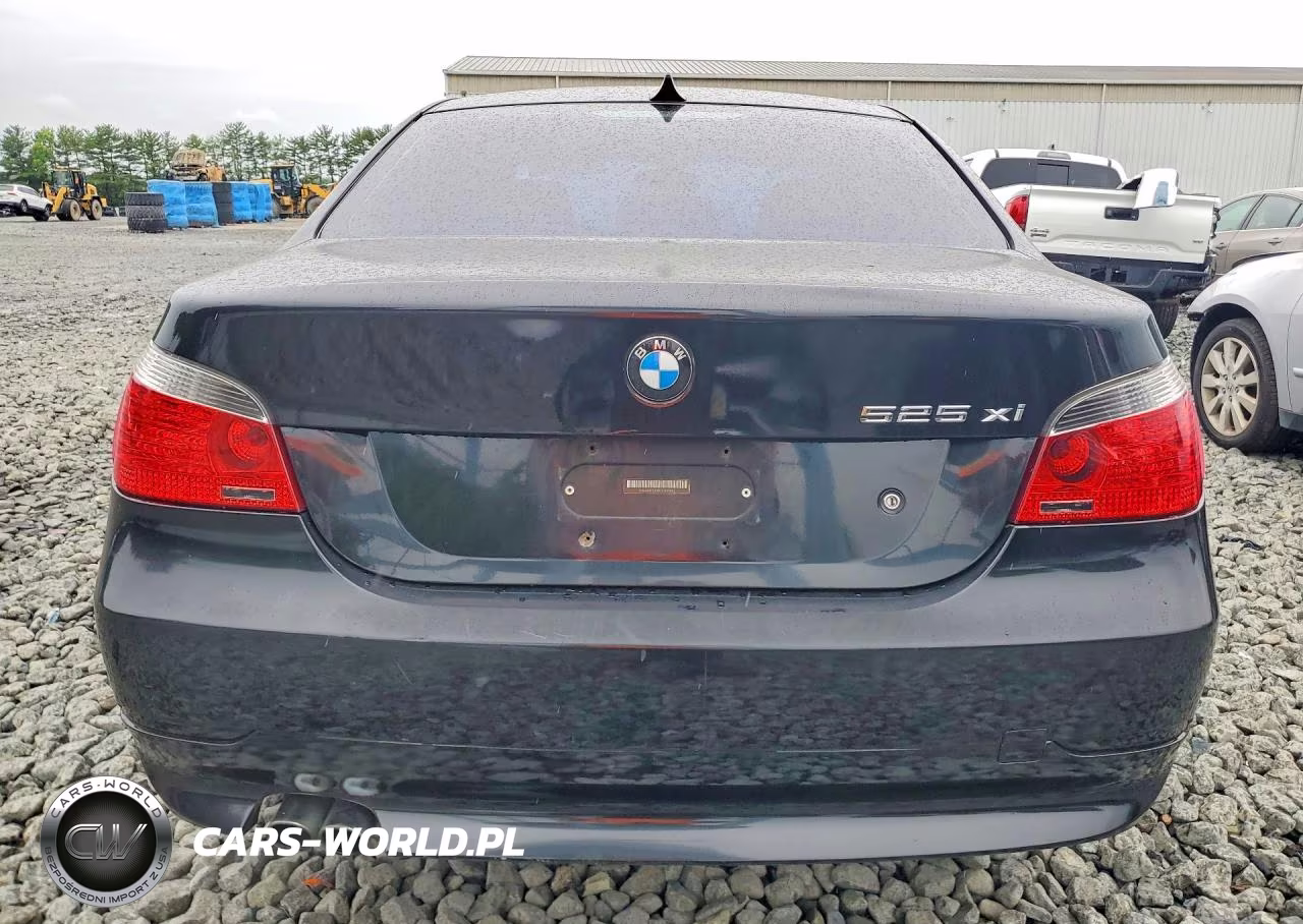 2007 BMW 525 Xi VIN:WBANF33507CS39051 - 6