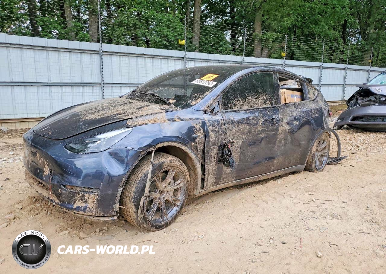 2025 Tesla Model Y – zdjęcie 1 z 12