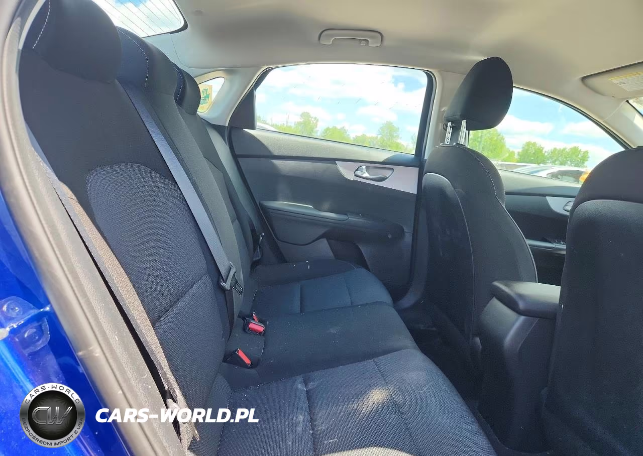 2023 Kia Forte Lxs VIN:3KPF24AD5PE690908 - 10