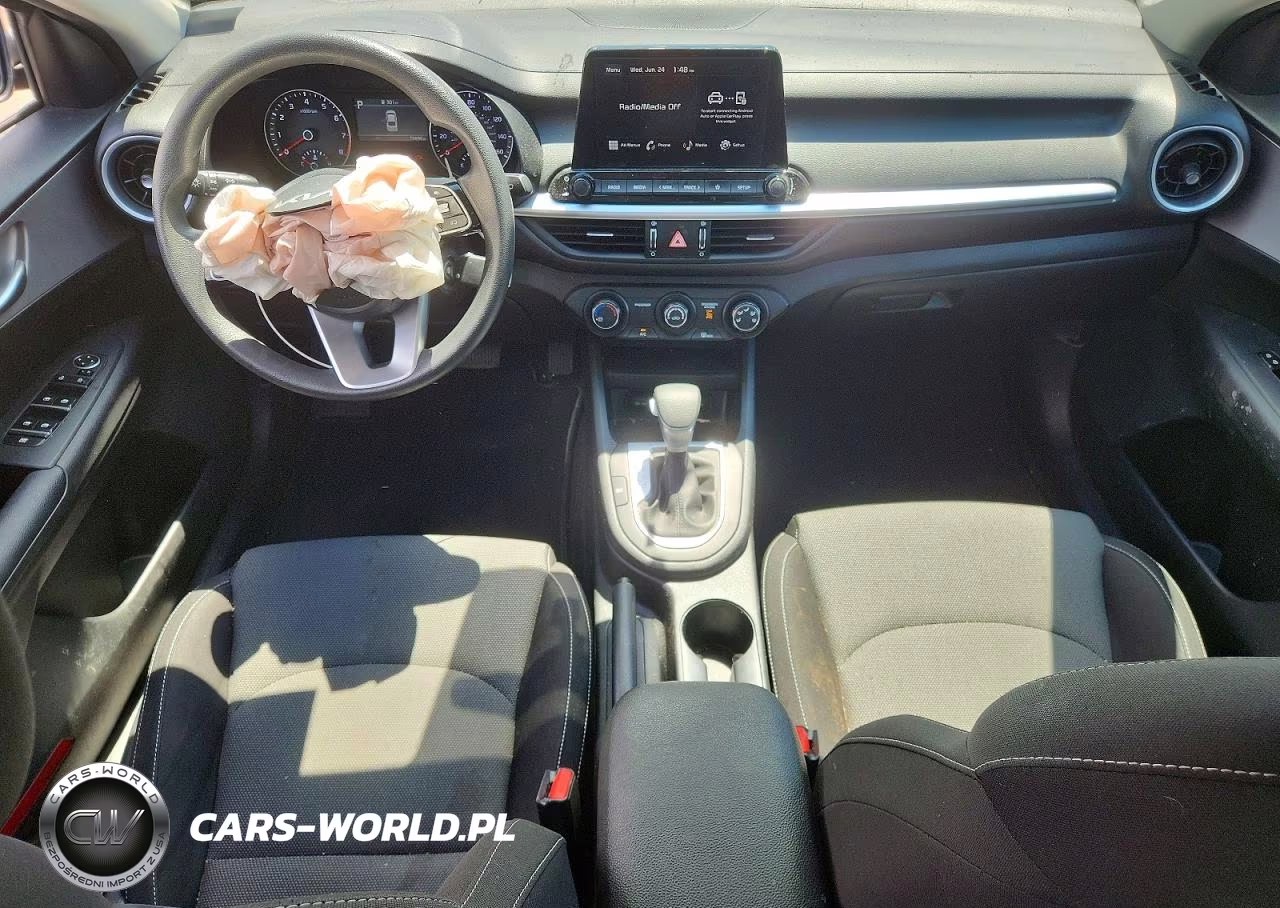 2023 Kia Forte Lxs VIN:3KPF24AD5PE690908 - 8