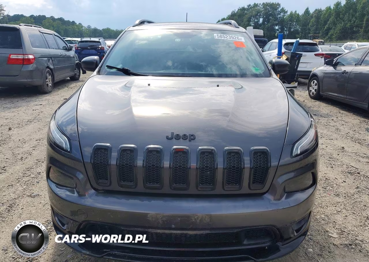 2018 Jeep Cherokee Latitude VIN:1C4PJMCB8JD603403 - 5