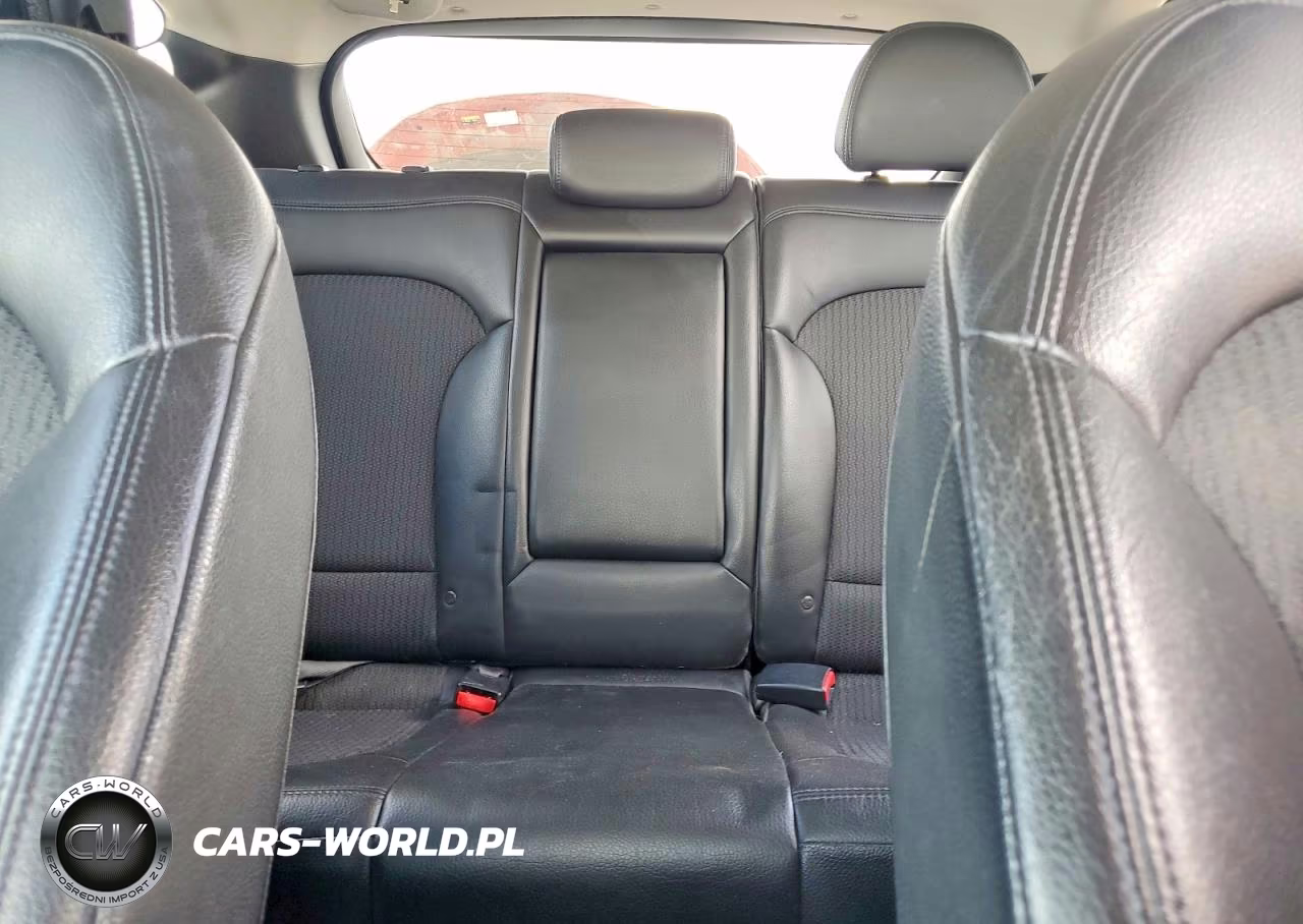 2011 Hyundai Tucson Gls VIN:KM8JU3AC7BU127371 - 10