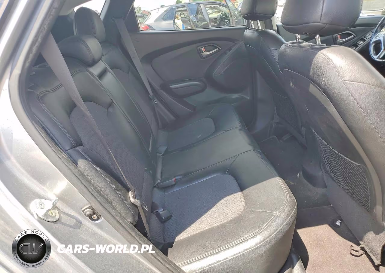 2011 Hyundai Tucson Gls VIN:KM8JU3AC7BU127371 - 11