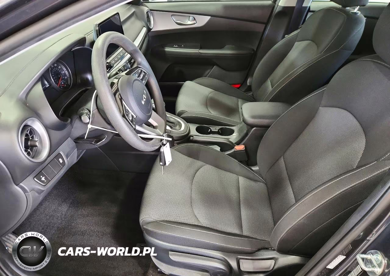 2024 Kia Forte Lx VIN:3KPF24AD7RE784713 - 7