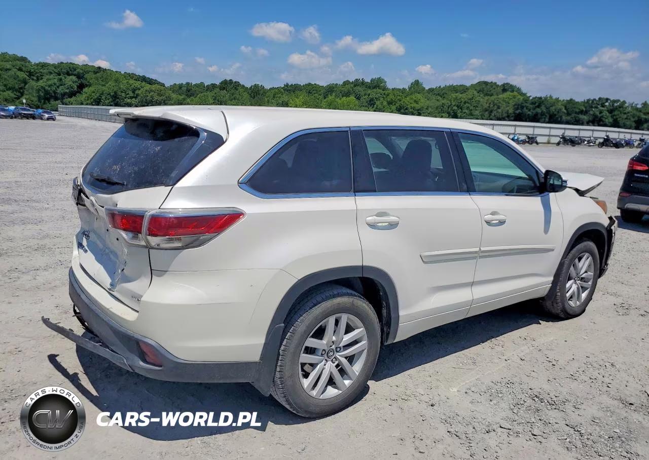 2016 Toyota Highlander Le VIN:5TDBKRFH7GS328270 - 3