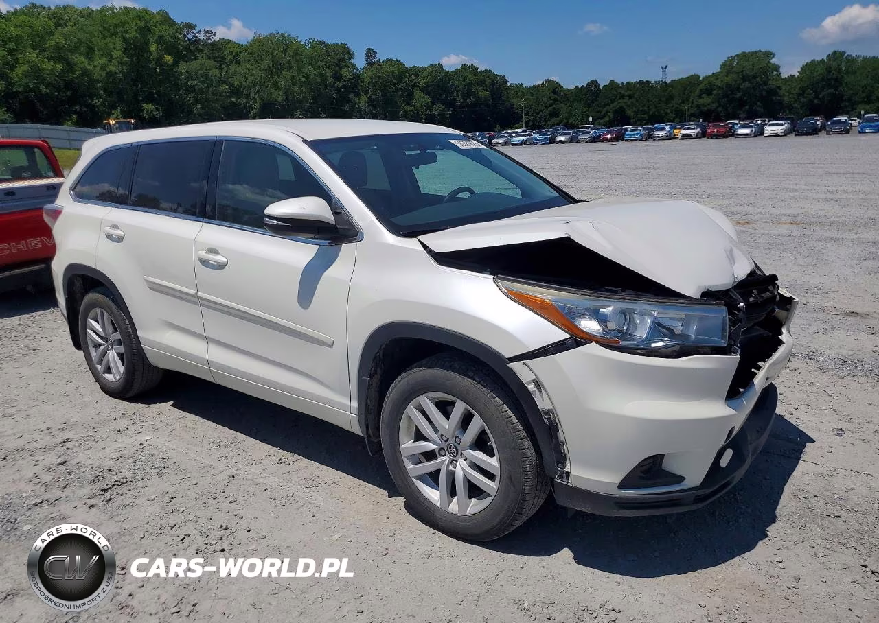 2016 Toyota Highlander Le VIN:5TDBKRFH7GS328270 - 4