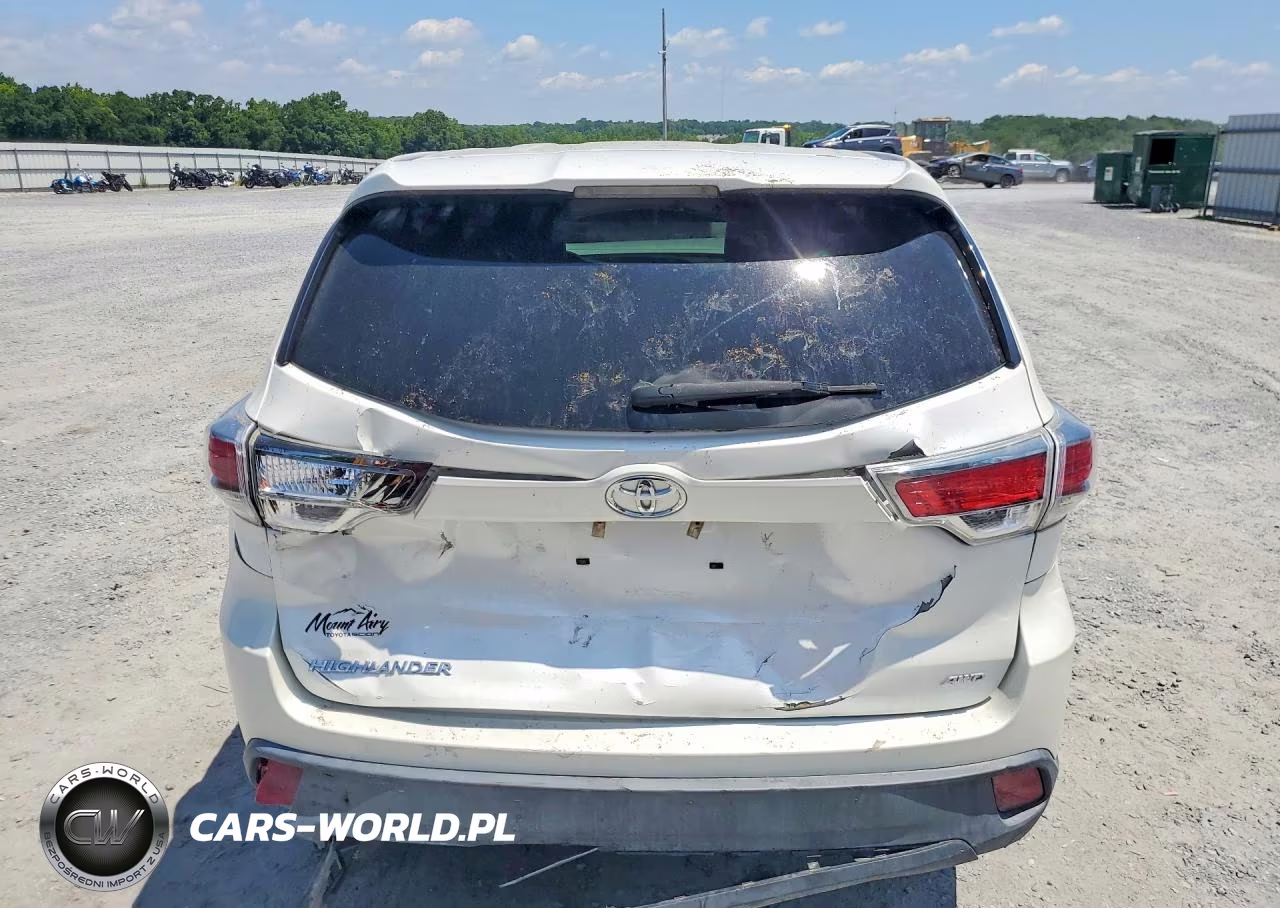 2016 Toyota Highlander Le VIN:5TDBKRFH7GS328270 - 6