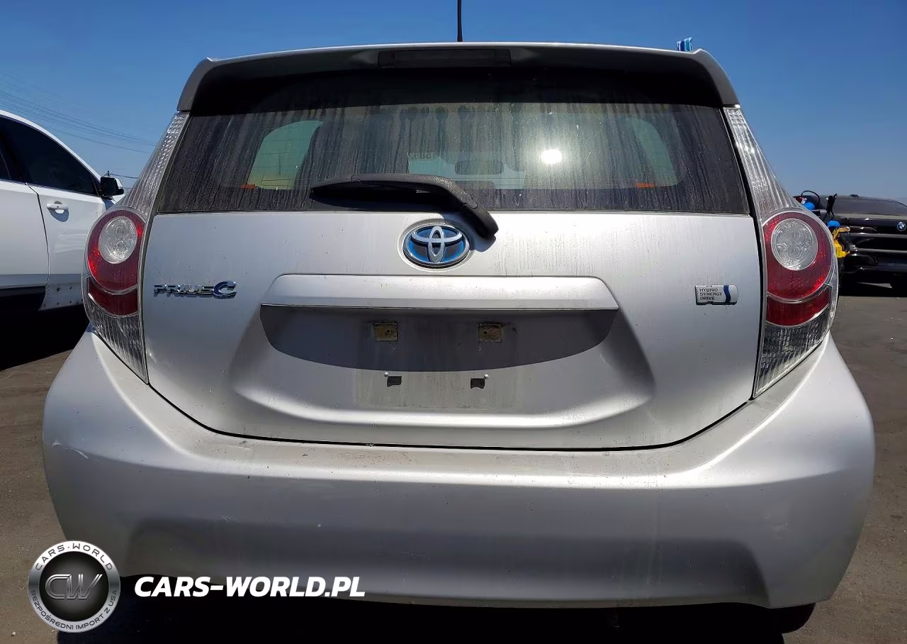 2014 Toyota Prius C One VIN:JTDKDTB31E1565770 - 6