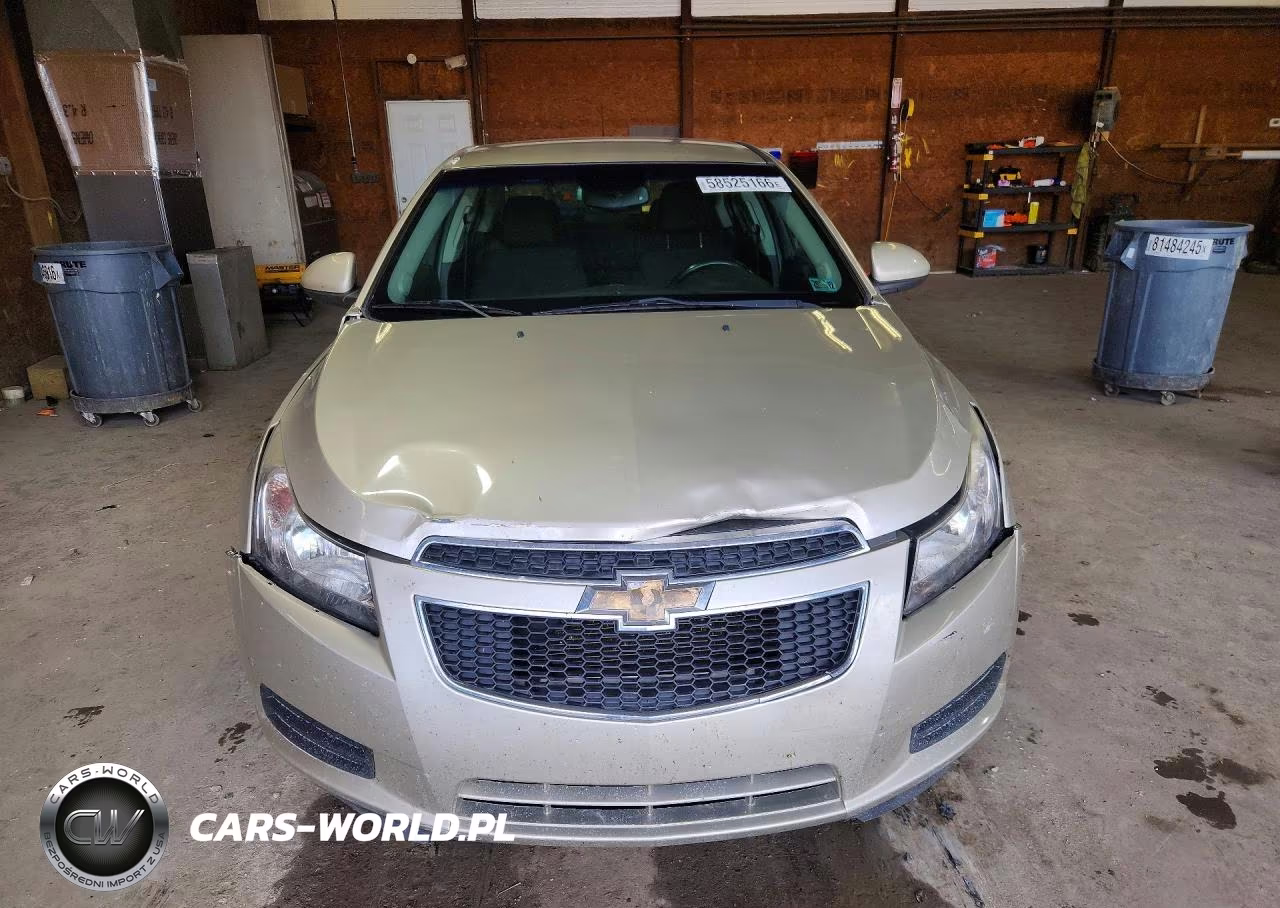 2014 Chevrolet Cruze Lt VIN:1G1PC5SB2E7459717 - 5