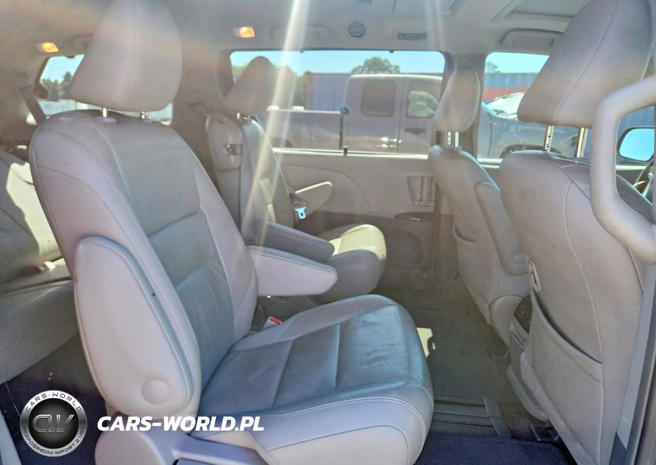 2015 Toyota Sienna Xle Premium 8-Passenger VIN:5TDYK3DC1FS658774 - 11