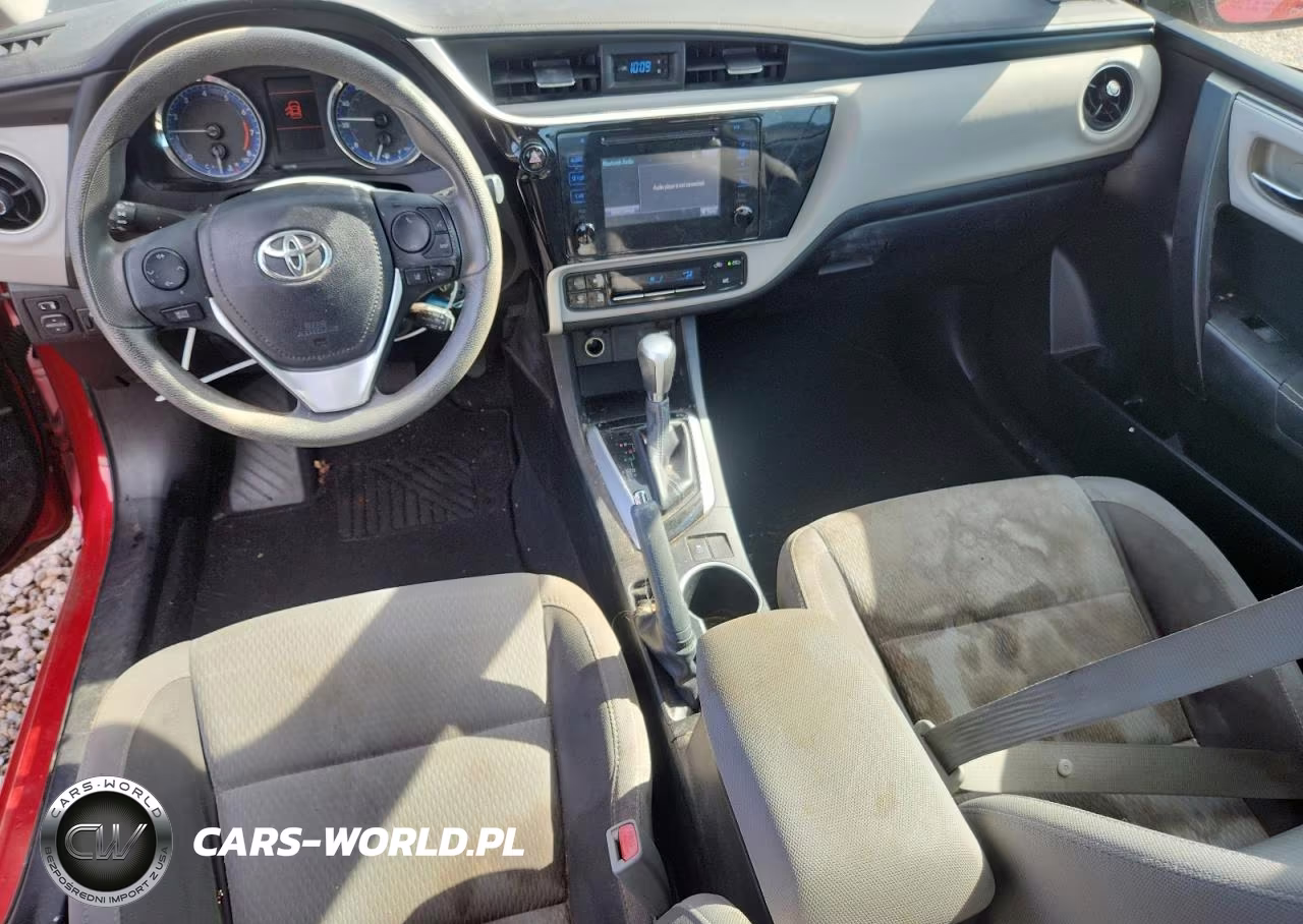 2018 Toyota Corolla Le VIN:5YFBURHE3JP764899 - 8