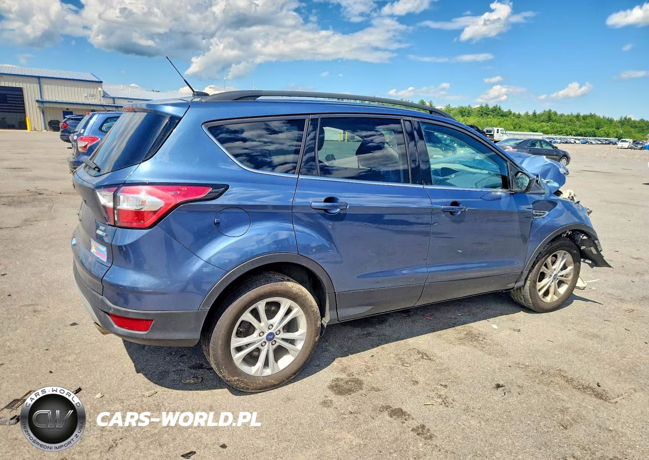 2018 Ford Escape Se VIN:1FMCU9GD6JUC13104 - 3