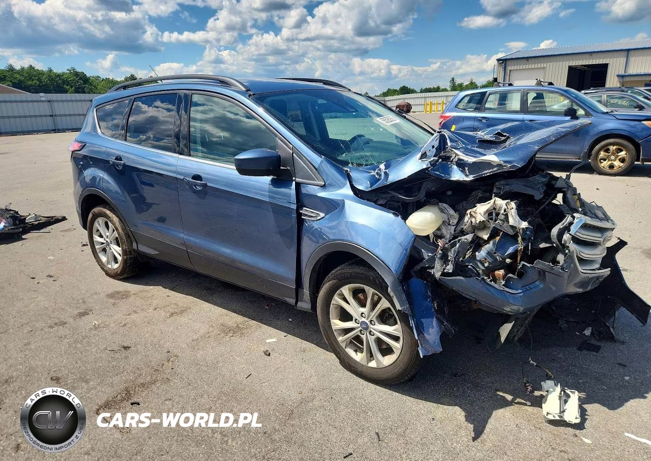 2018 Ford Escape Se VIN:1FMCU9GD6JUC13104 - 4