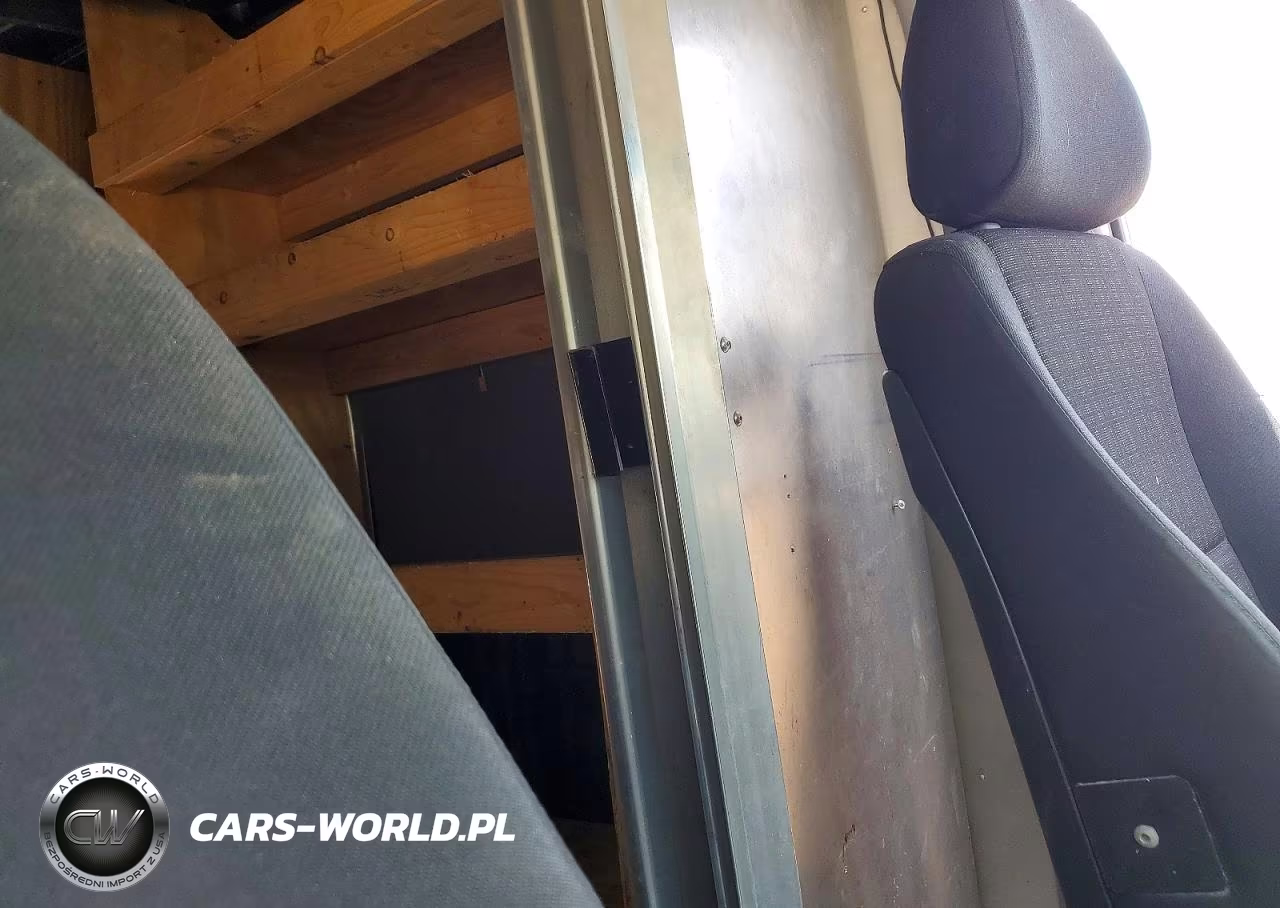 2018 Mercedes-Benz Sprinter 2500 VIN:WD3PE7CD2JP635182 - 11