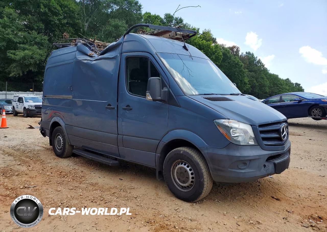 2018 Mercedes-Benz Sprinter 2500 VIN:WD3PE7CD2JP635182 - 4