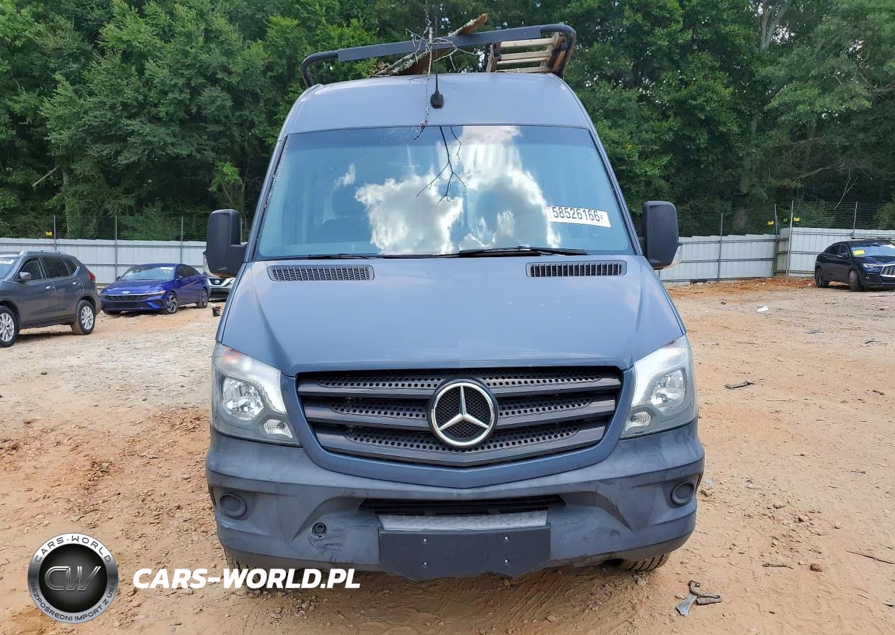 2018 Mercedes-Benz Sprinter 2500 VIN:WD3PE7CD2JP635182 - 5