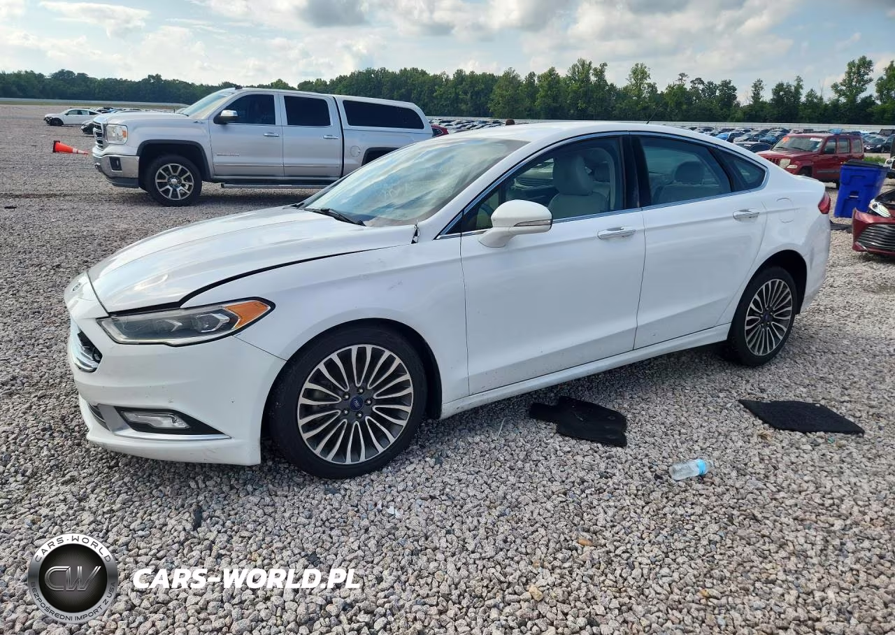 2017 Ford Fusion Titanium – zdjęcie 1 z 12