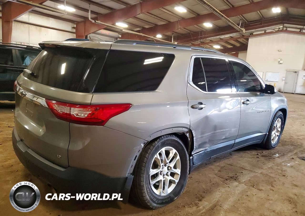 2019 Chevrolet Traverse Lt VIN:1GNERGKWXKJ217226 - 3