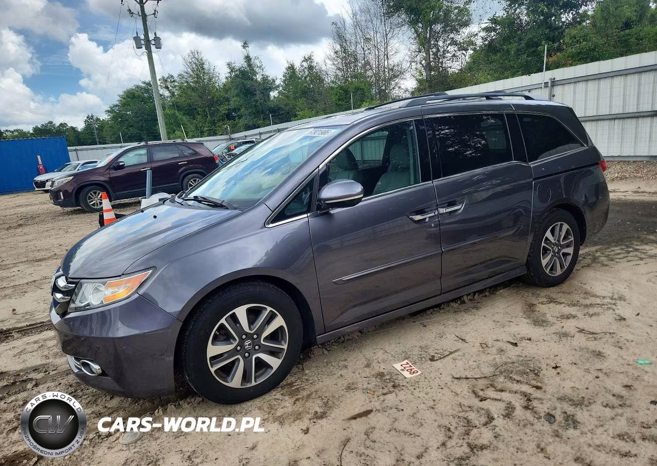 2015 Honda Odyssey Touring – zdjęcie 1 z 13