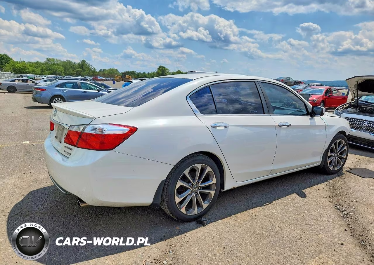 2015 Honda Accord Sport VIN:1HGCR2F52FA025049 - 3