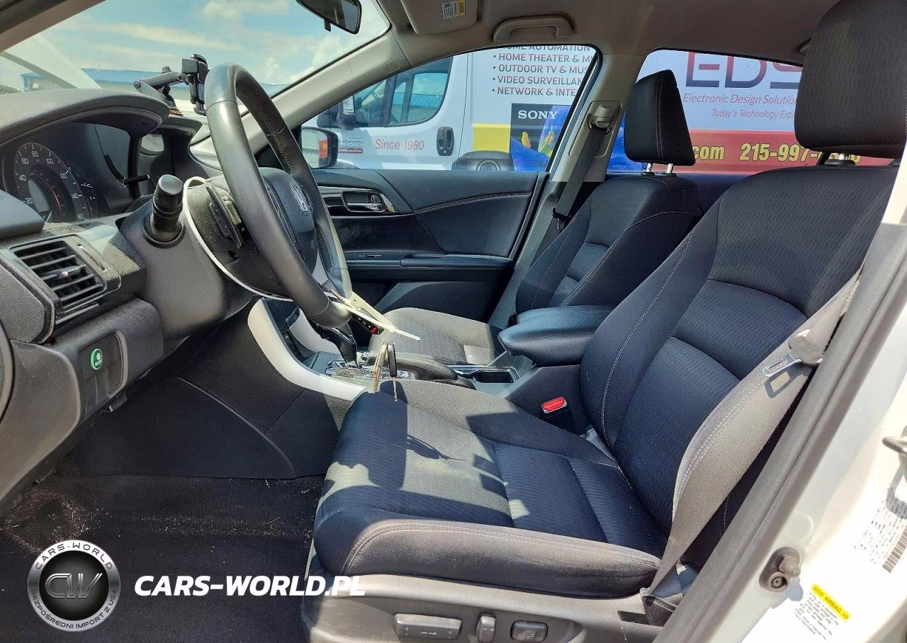 2015 Honda Accord Sport VIN:1HGCR2F52FA025049 - 7