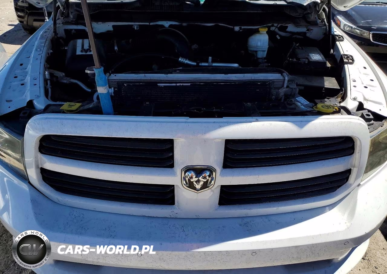 2015 Ram 1500 Sport VIN:1C6RR7MT3FS558360 - 11