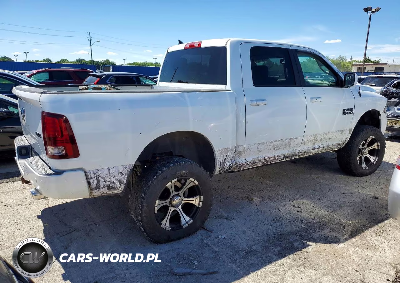 2015 Ram 1500 Sport VIN:1C6RR7MT3FS558360 - 3