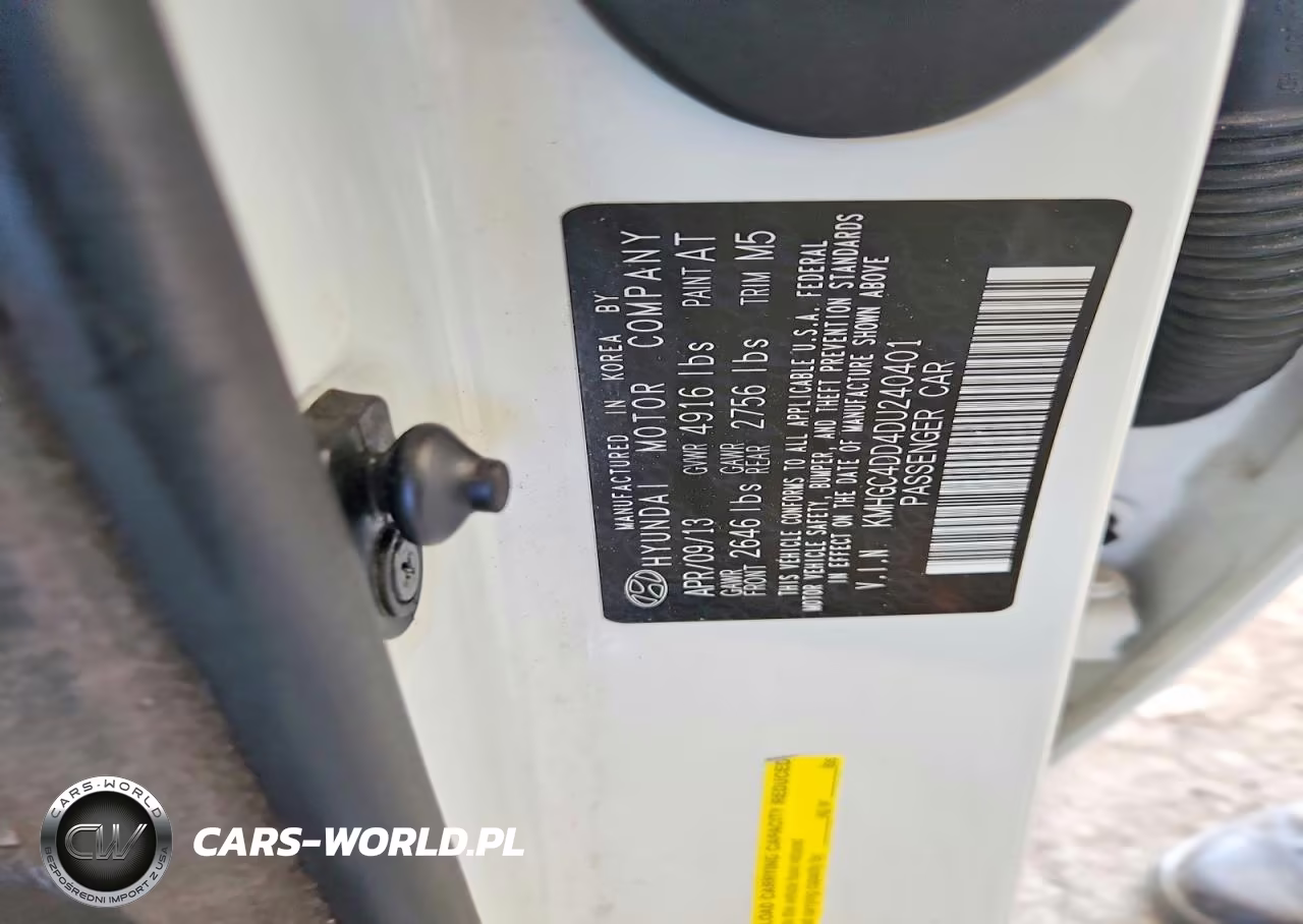 2013 Hyundai Genesis 3.8L VIN:KMHGC4DD4DU240401 - 12