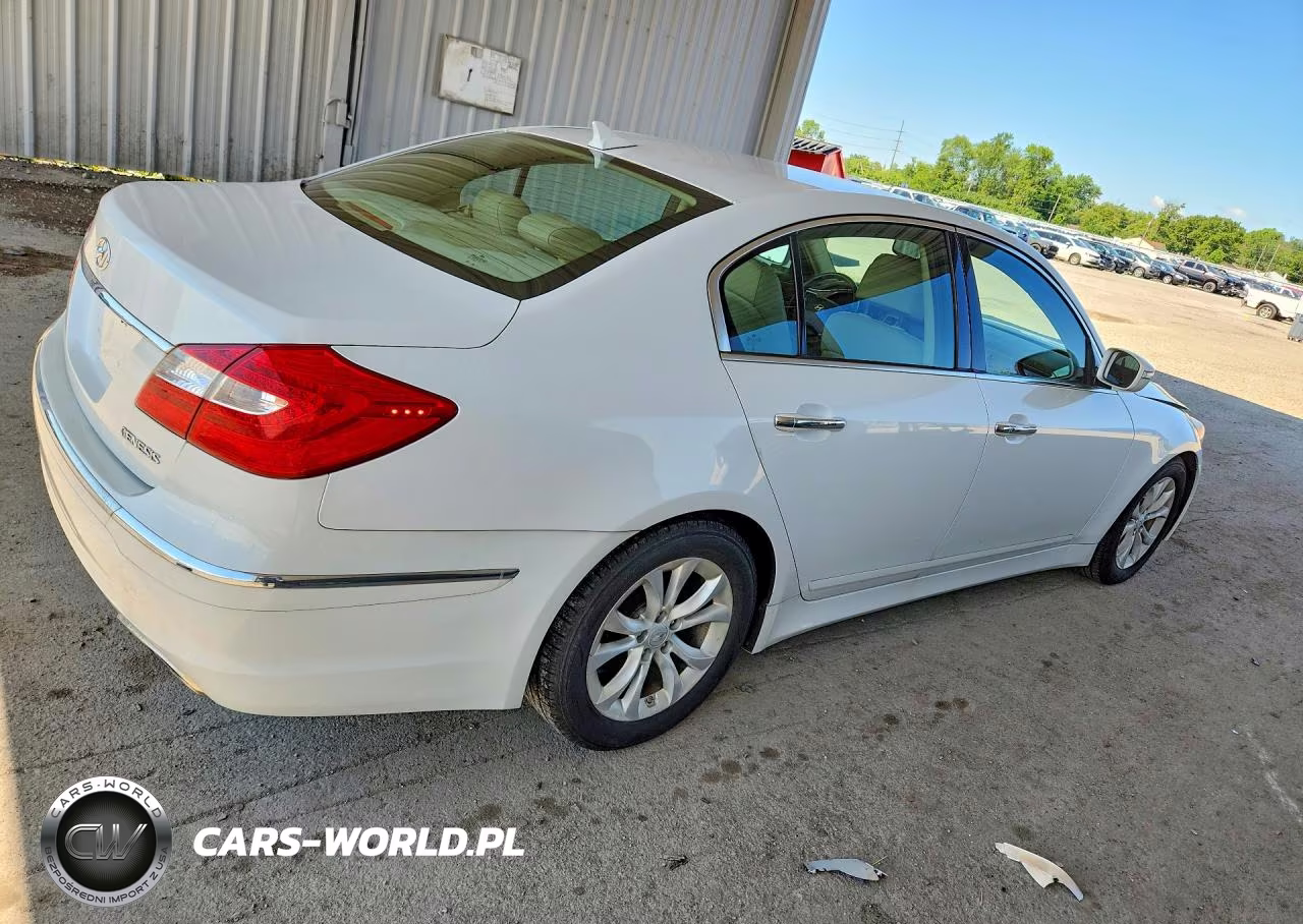 2013 Hyundai Genesis 3.8L VIN:KMHGC4DD4DU240401 - 3