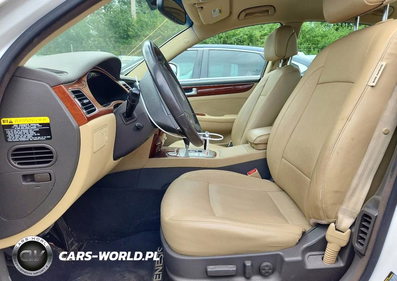 2013 Hyundai Genesis 3.8L VIN:KMHGC4DD4DU240401 - 7