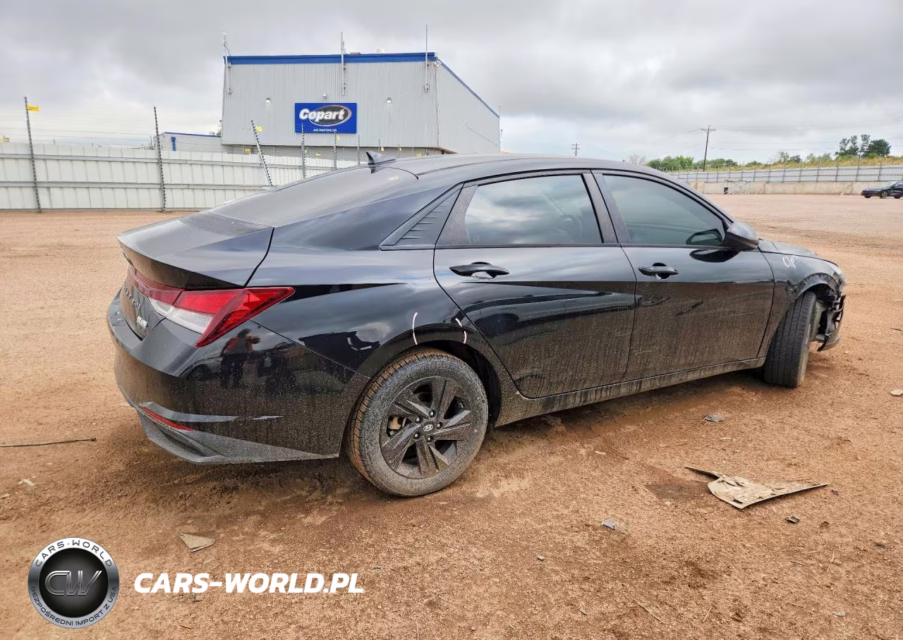 2021 Hyundai Elantra Sel VIN:KMHLM4AG5MU065800 - 3