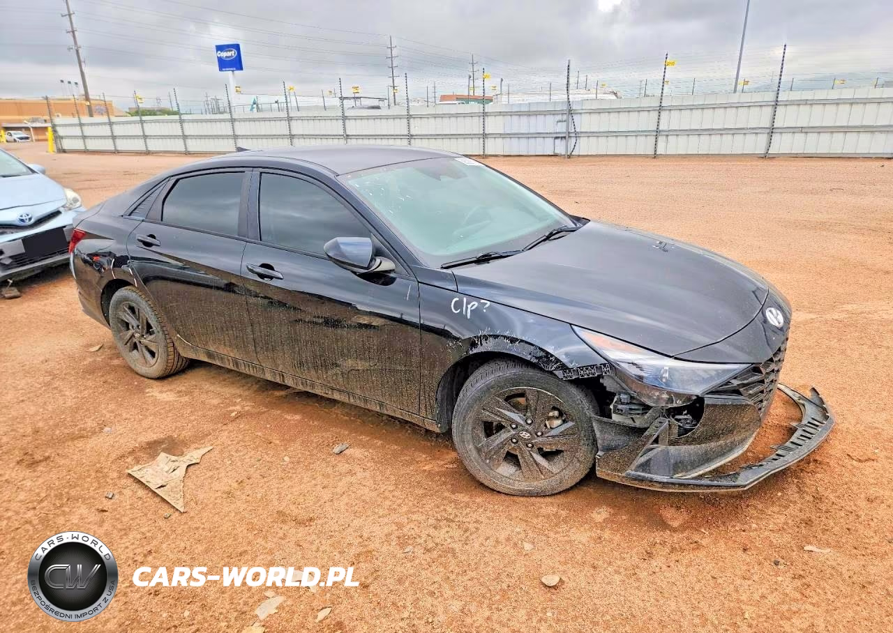 2021 Hyundai Elantra Sel VIN:KMHLM4AG5MU065800 - 4