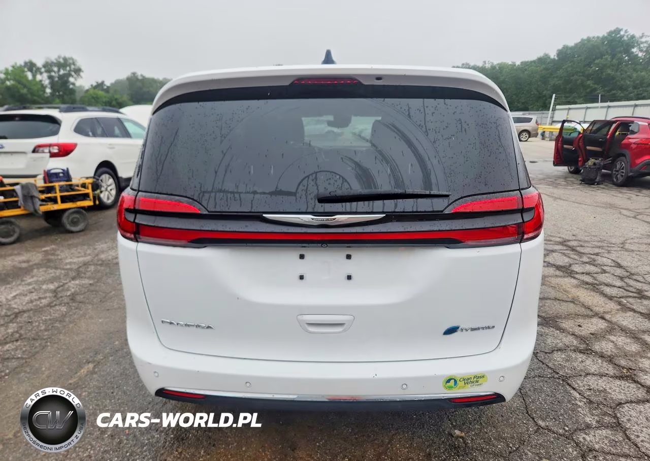 2023 Chrysler Pacifica Hybrid Touring L VIN:2C4RC1L76PR523309 - 6