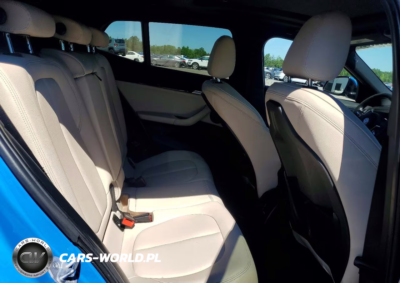 2018 BMW X2 xDrive28I VIN:WBXYJ5C33JEF76534 - 11